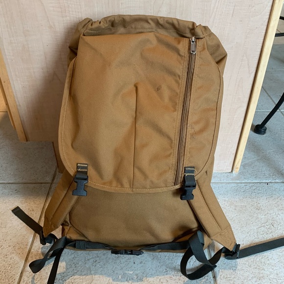 Patagonia Backpack - Picture 6 of 8